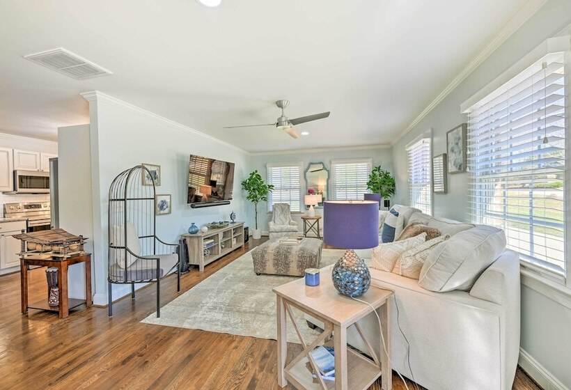 Ranch Style Home 7 Mi To Downtown Greensboro!