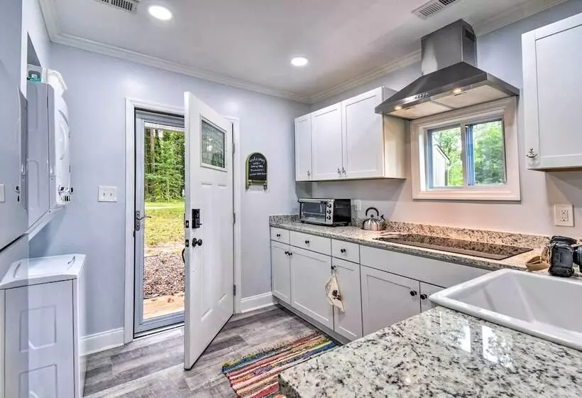 Relaxing Riverfront Cottage W/ Boat Dock!