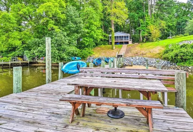 Relaxing Riverfront Cottage W/ Boat Dock!