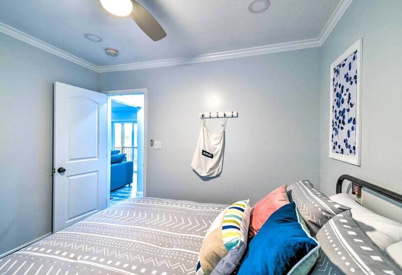 Relaxing Riverfront Cottage W/ Boat Dock!