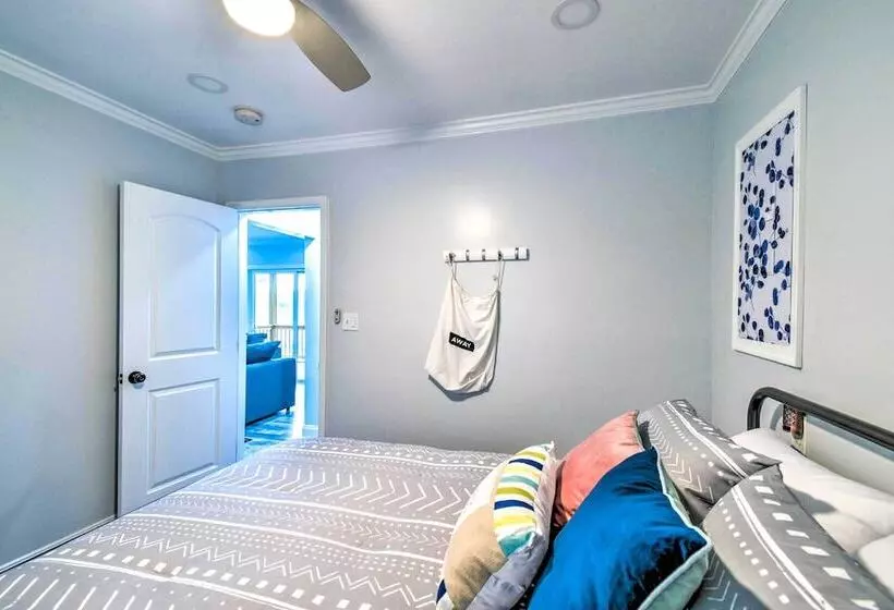 Relaxing Riverfront Cottage W/ Boat Dock!