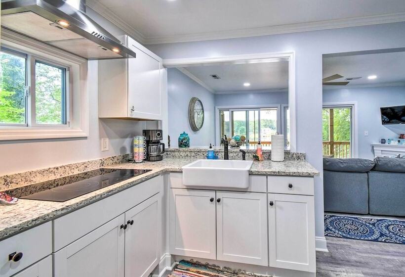 Relaxing Riverfront Cottage W/ Boat Dock!