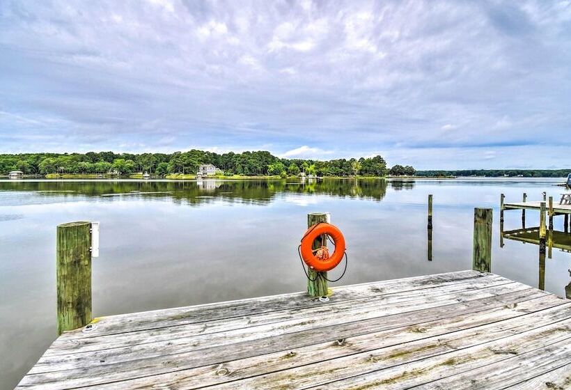 Relaxing Riverfront Cottage W/ Boat Dock!