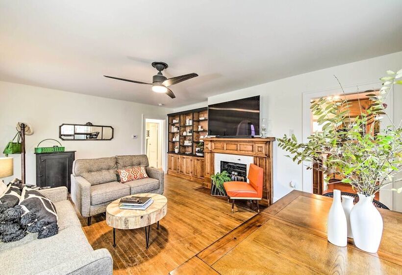 Renovated Bloomington Home Steps To Campus!