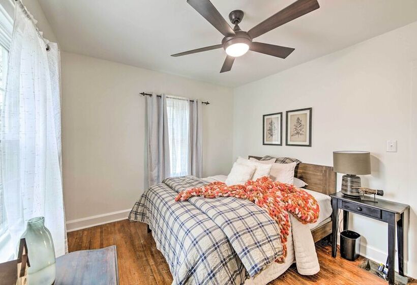 Renovated Bloomington Home Steps To Campus!