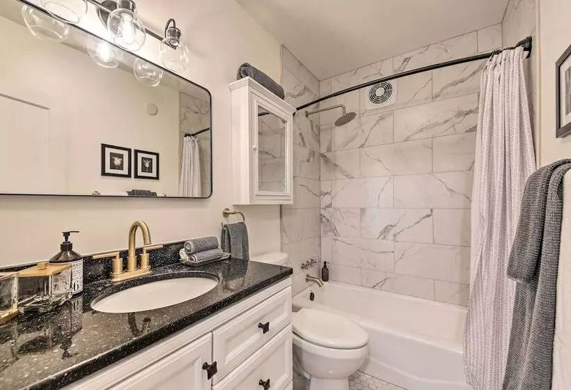 Renovated Bloomington Home   Steps To Campus!