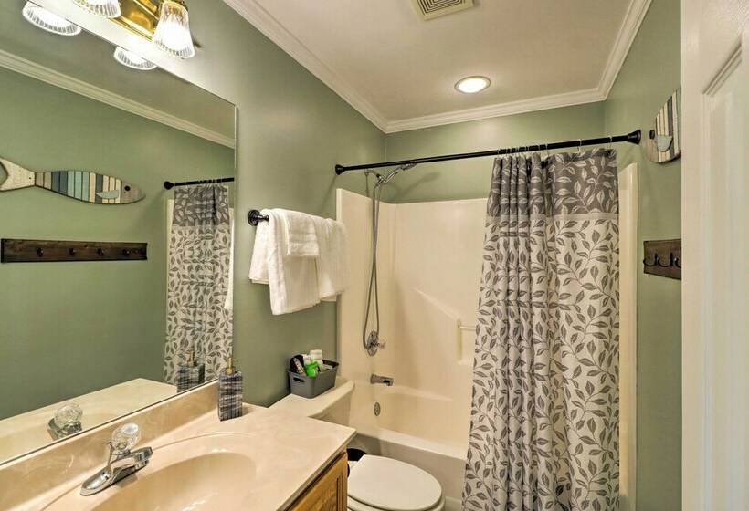 Rustic Lake View Home Near Greers Ferry Lake