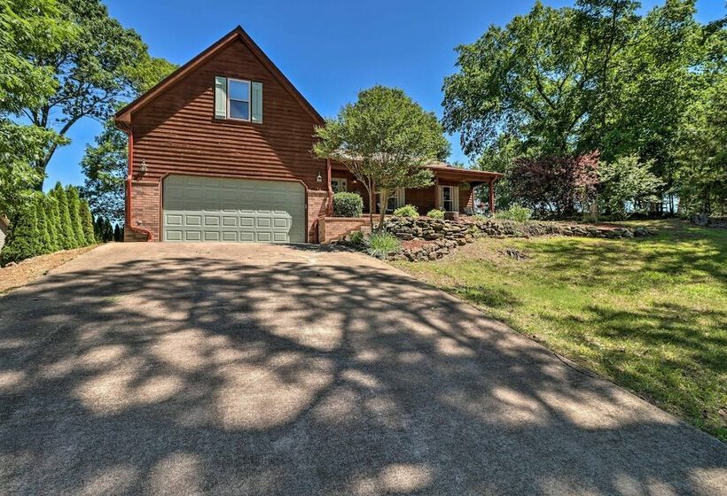 Rustic Lake View Home Near Greers Ferry Lake