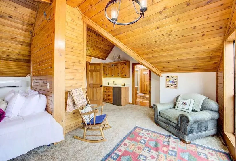 Secluded Beaver Lake Cabin W/ Private Dock!