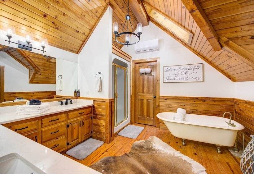 Secluded Beaver Lake Cabin W/ Private Dock!