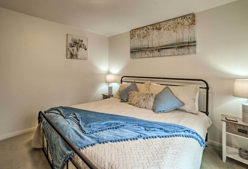 Spacious Lakefront Kentucky Home Rental!