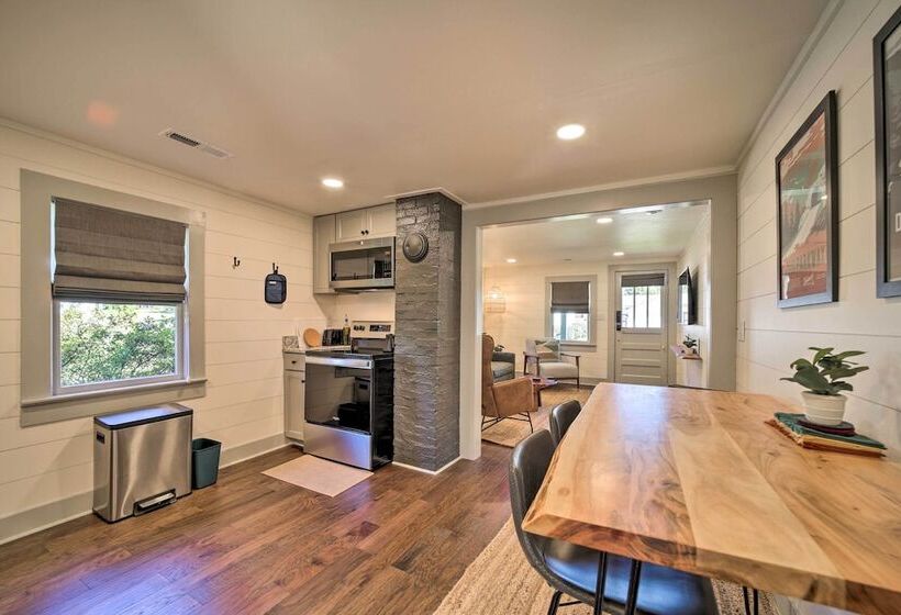 Updated Brevard Home Close To Downtown!