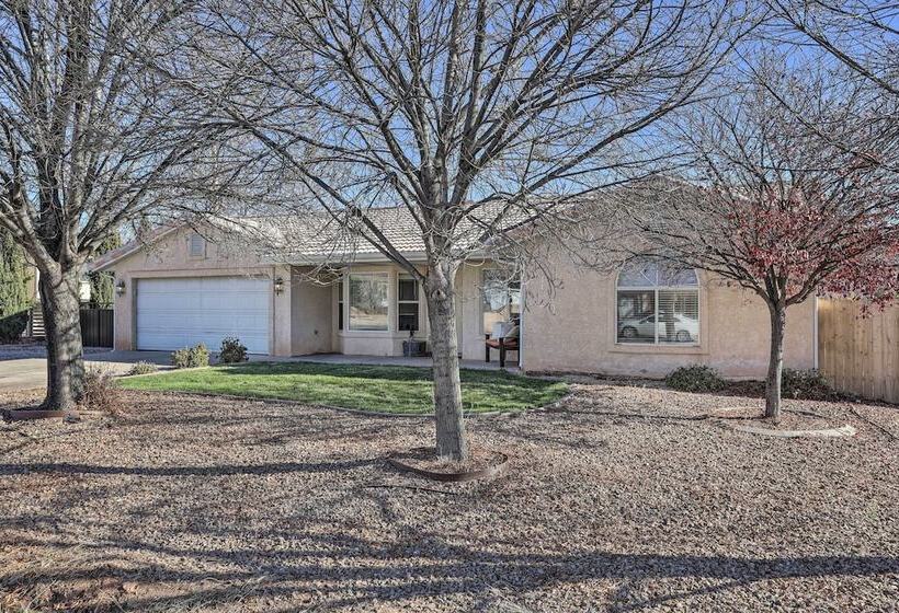 Washington Home W/ Private Hot Tub < 40 Mi To Zion