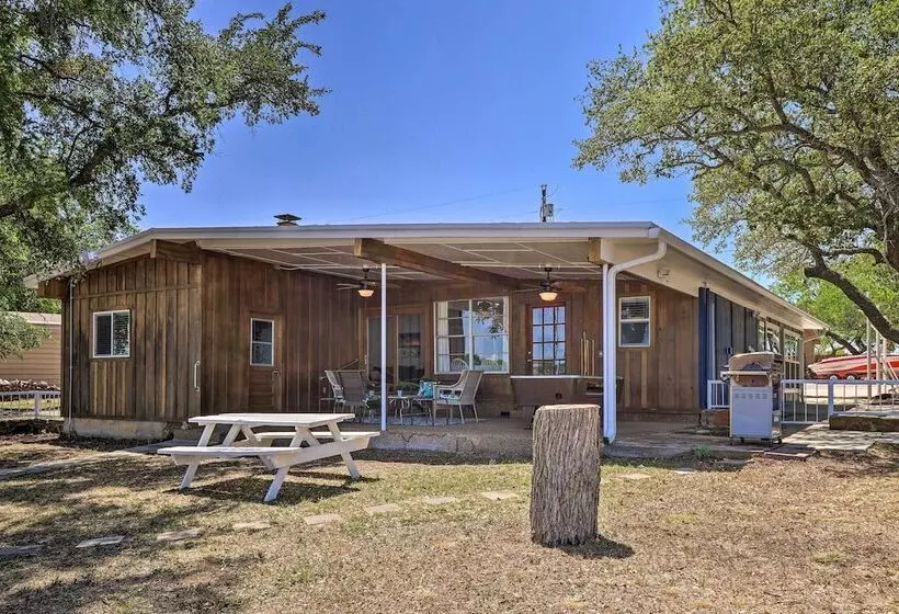 Private Dock   Waterfront Lake Brownwood Gem!