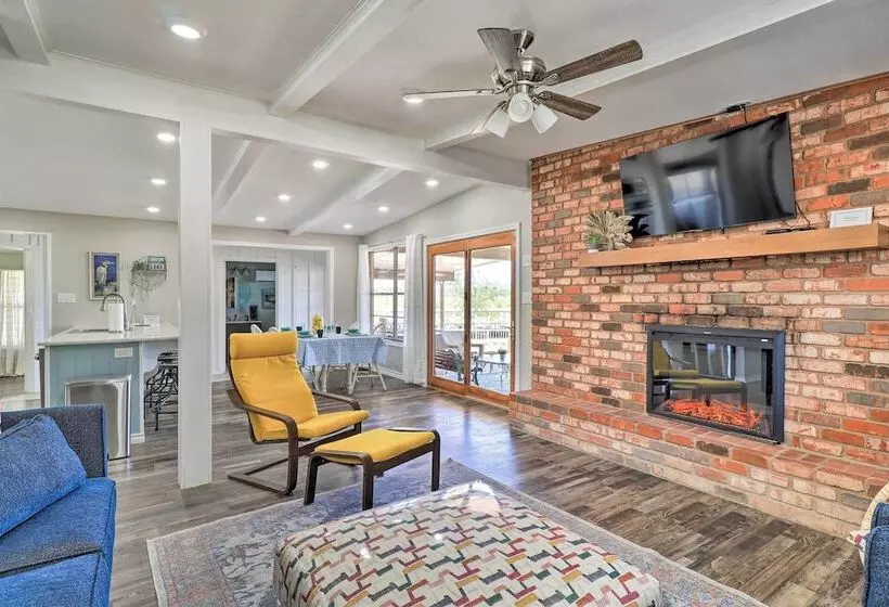 Private Dock   Waterfront Lake Brownwood Gem!