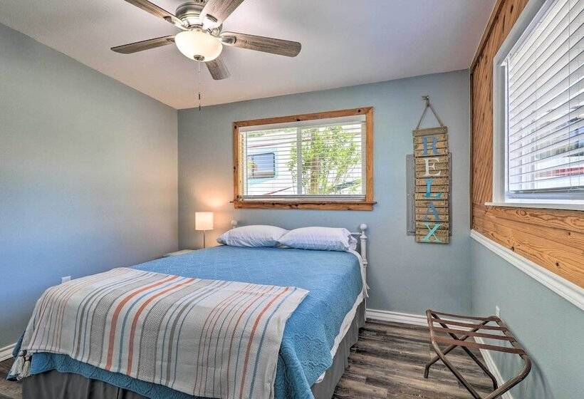 Private Dock   Waterfront Lake Brownwood Gem!