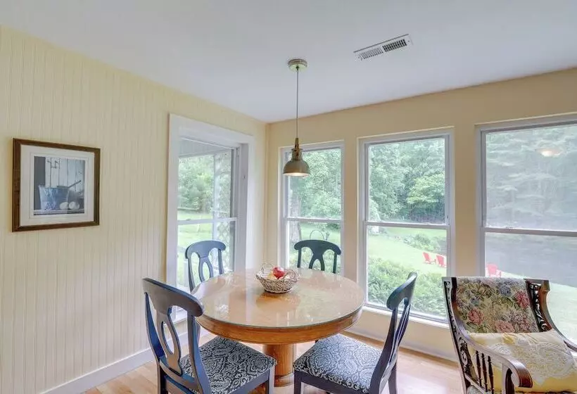 Weaverville Cottage: Fishing Pond & Mountain Views