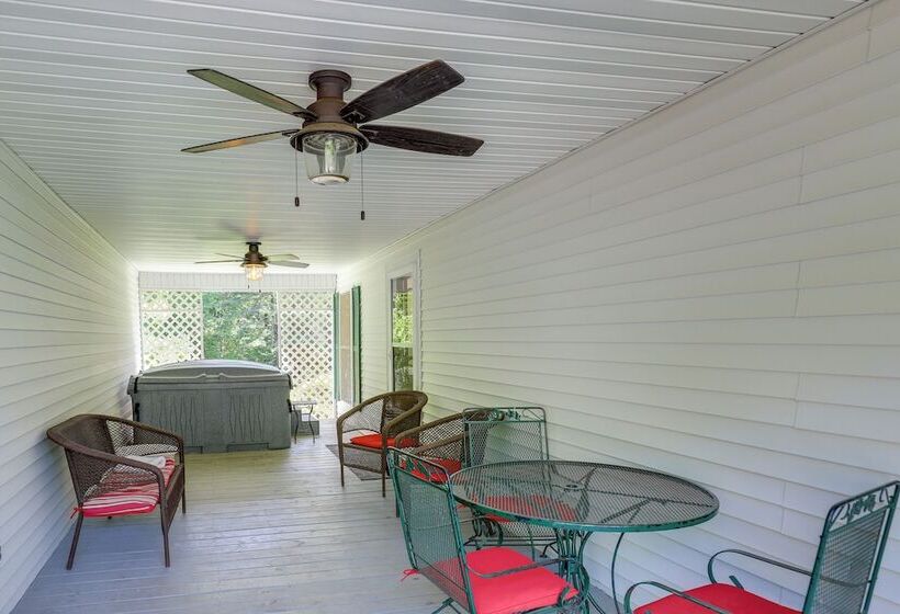 Weaverville Cottage: Fishing Pond & Mountain Views