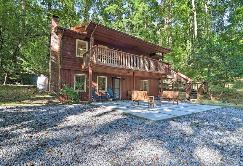 Weaverville Home W/ Wraparound Deck & Fire Pit!