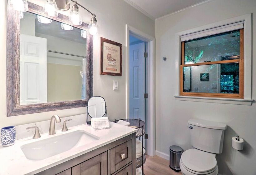 Weaverville Home W/ Wraparound Deck & Fire Pit!