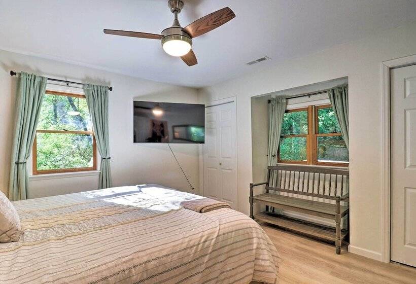 Weaverville Home W/ Wraparound Deck & Fire Pit!