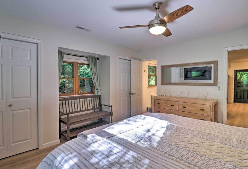 Weaverville Home W/ Wraparound Deck & Fire Pit!