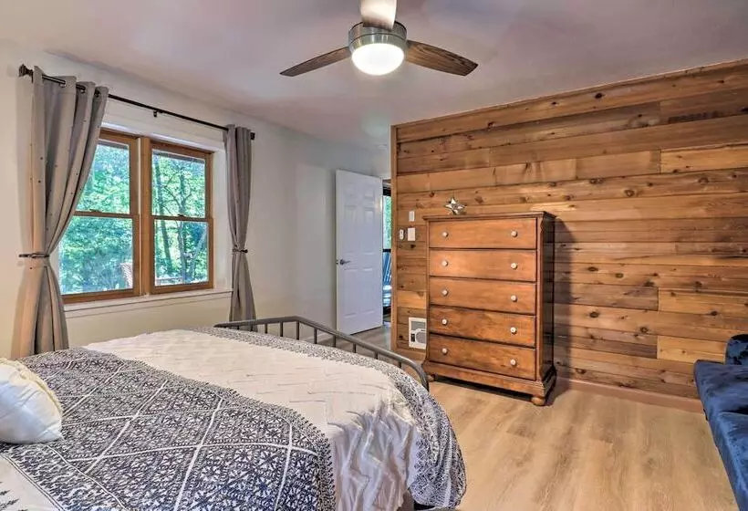 Weaverville Home W/ Wraparound Deck & Fire Pit!