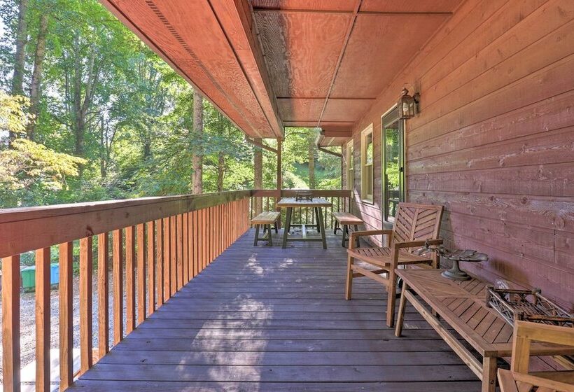 Weaverville Home W/ Wraparound Deck & Fire Pit!