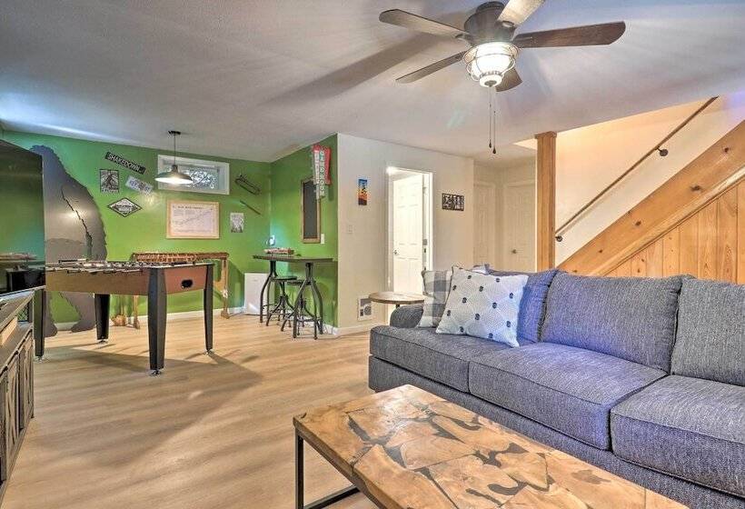 Weaverville Home W/ Wraparound Deck & Fire Pit!