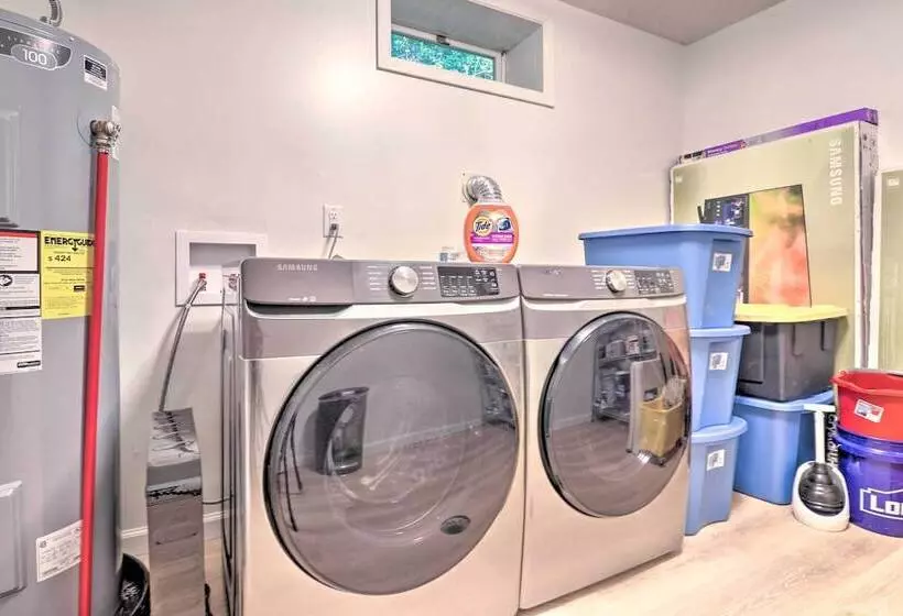 Weaverville Home W/ Wraparound Deck & Fire Pit!