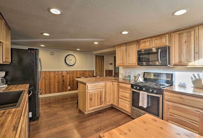 Wildmanor Ranch Near Red Rocks W/ Hot Tub!