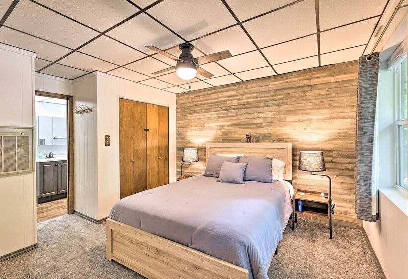 4 Season Family Retreat ~ 2 Mi To Ski Resort!