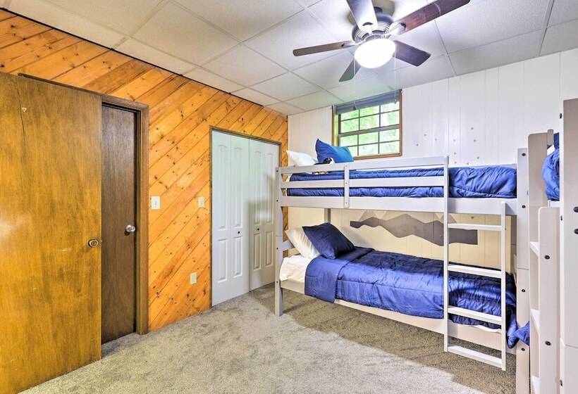 4 Season Family Retreat ~ 2 Mi To Ski Resort!