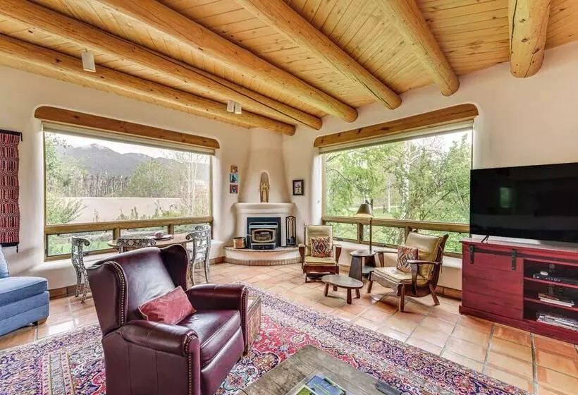 Arroyo Seco Adobe W/ Hot Tub Near Taos Ski Valley!