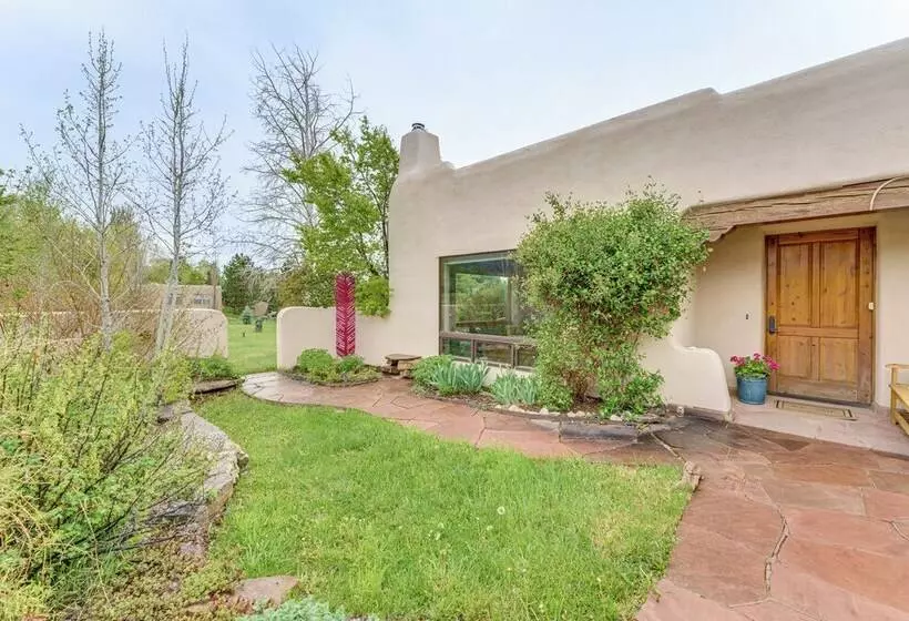 Arroyo Seco Adobe W/ Hot Tub Near Taos Ski Valley!