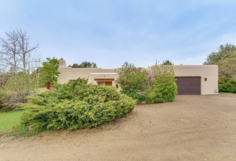 Arroyo Seco Adobe W/ Hot Tub Near Taos Ski Valley!
