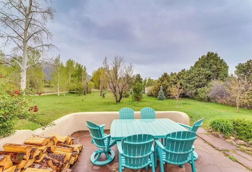 Arroyo Seco Adobe W/ Hot Tub Near Taos Ski Valley!