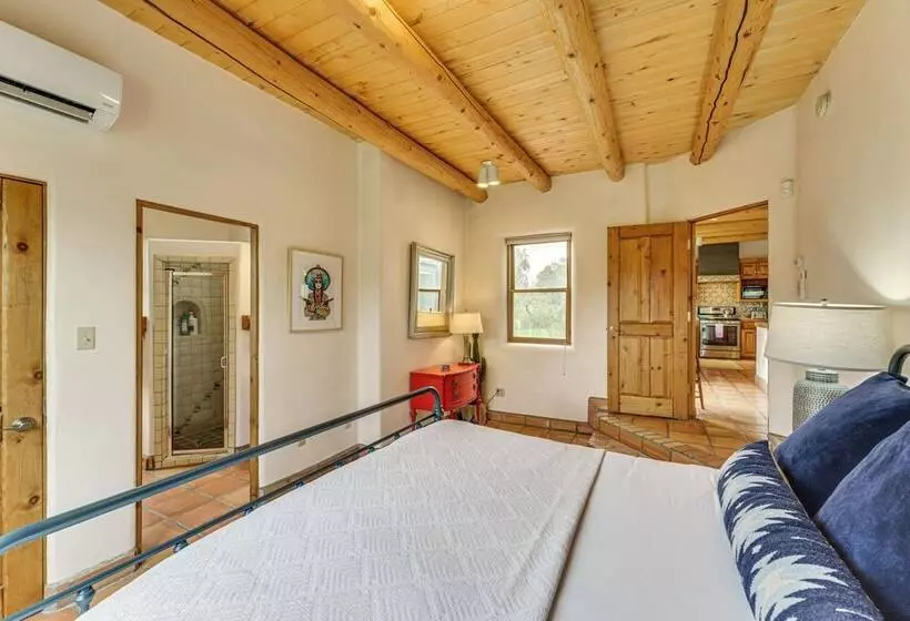 Arroyo Seco Adobe W/ Hot Tub Near Taos Ski Valley!