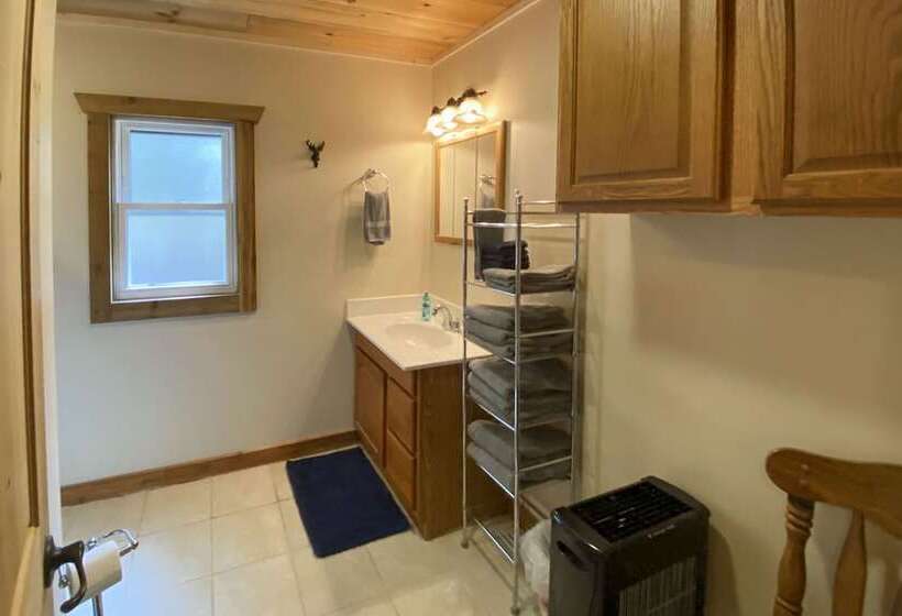 Burns Lake Cabin W/ Dock, Fire Pit, Rowboat & More