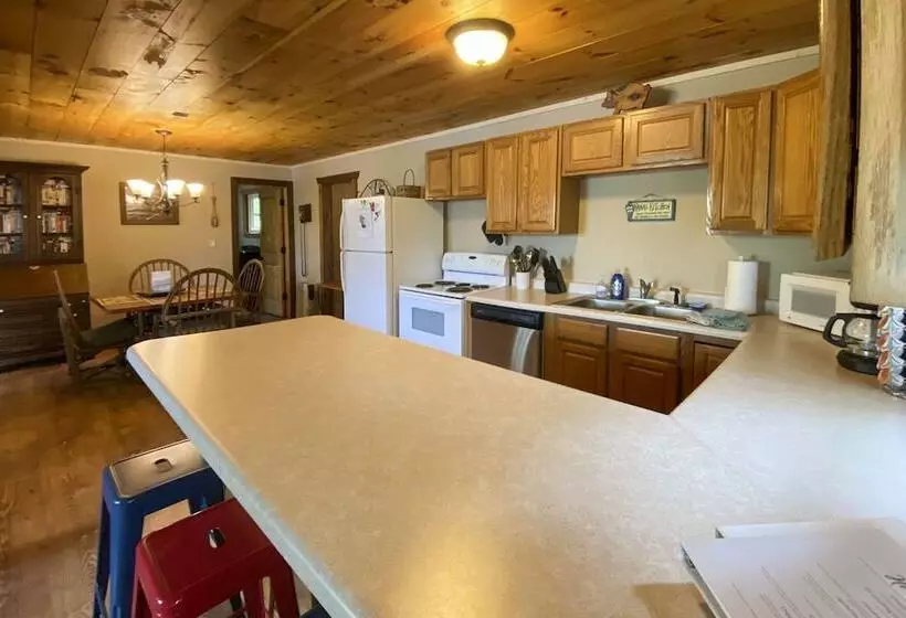 Burns Lake Cabin W/ Dock, Fire Pit, Rowboat & More