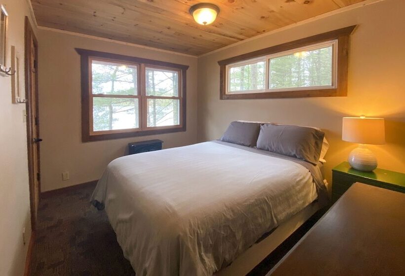 Burns Lake Cabin W/ Dock, Fire Pit, Rowboat & More