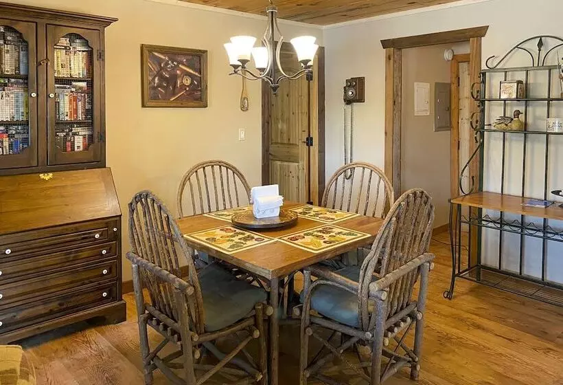 Burns Lake Cabin W/ Dock, Fire Pit, Rowboat & More