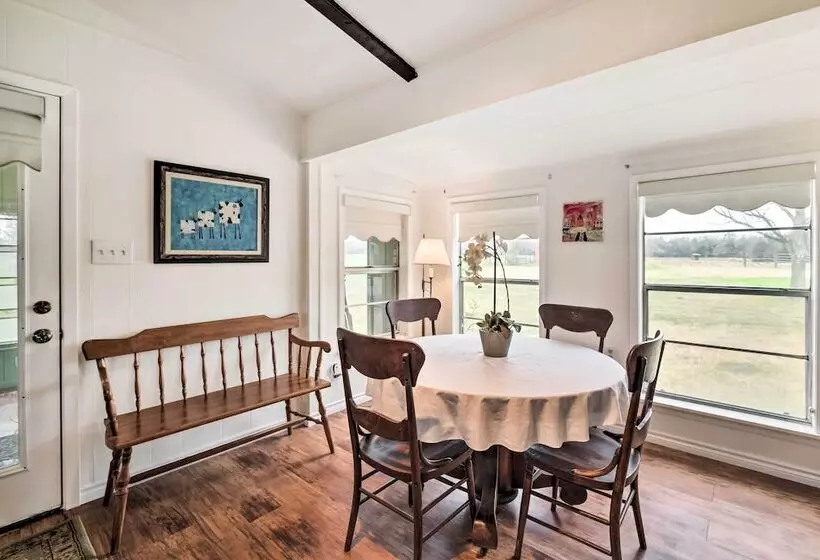 On Scenic 60 Acre Farm: Carmine Cottage W/ Porch