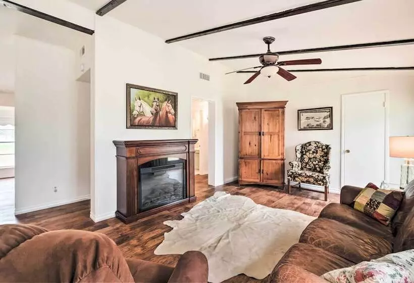 On Scenic 60 Acre Farm: Carmine Cottage W/ Porch