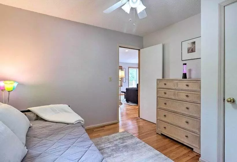 Charming Mills River Home W/ Porch & Yard!