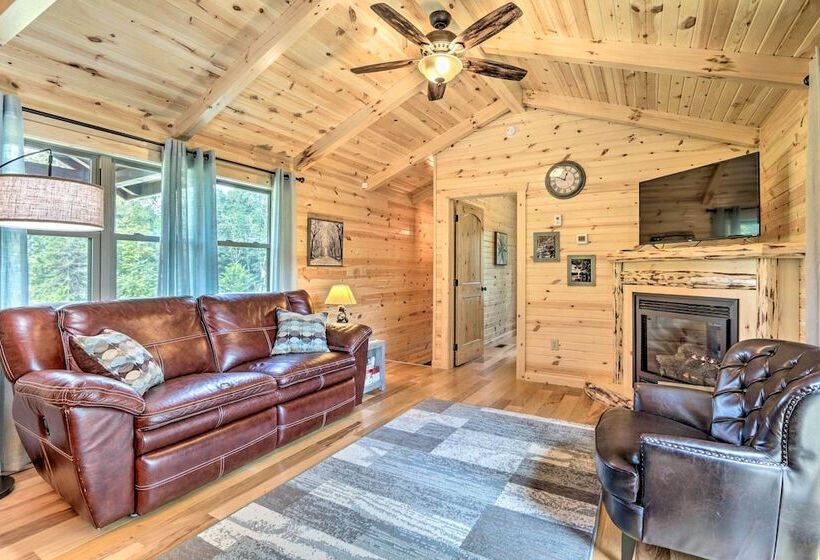 Clover Cabin W/ Hot Tub+deck In Hocking Hills!