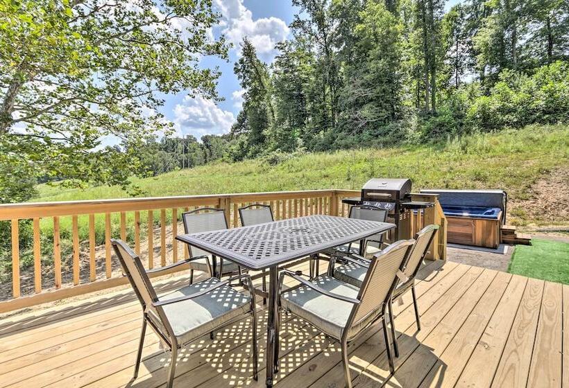 Clover Cabin W/ Hot Tub+deck In Hocking Hills!