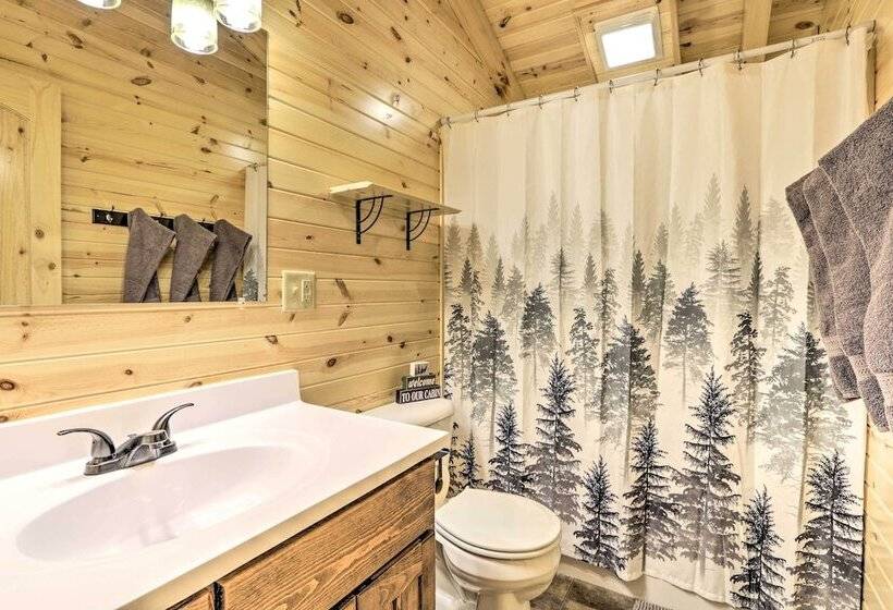 Clover Cabin W/ Hot Tub+deck In Hocking Hills!