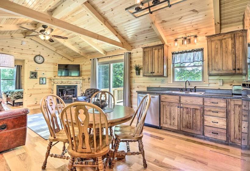 Clover Cabin W/ Hot Tub+deck In Hocking Hills!