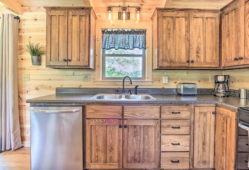 Clover Cabin W/ Hot Tub+deck In Hocking Hills!